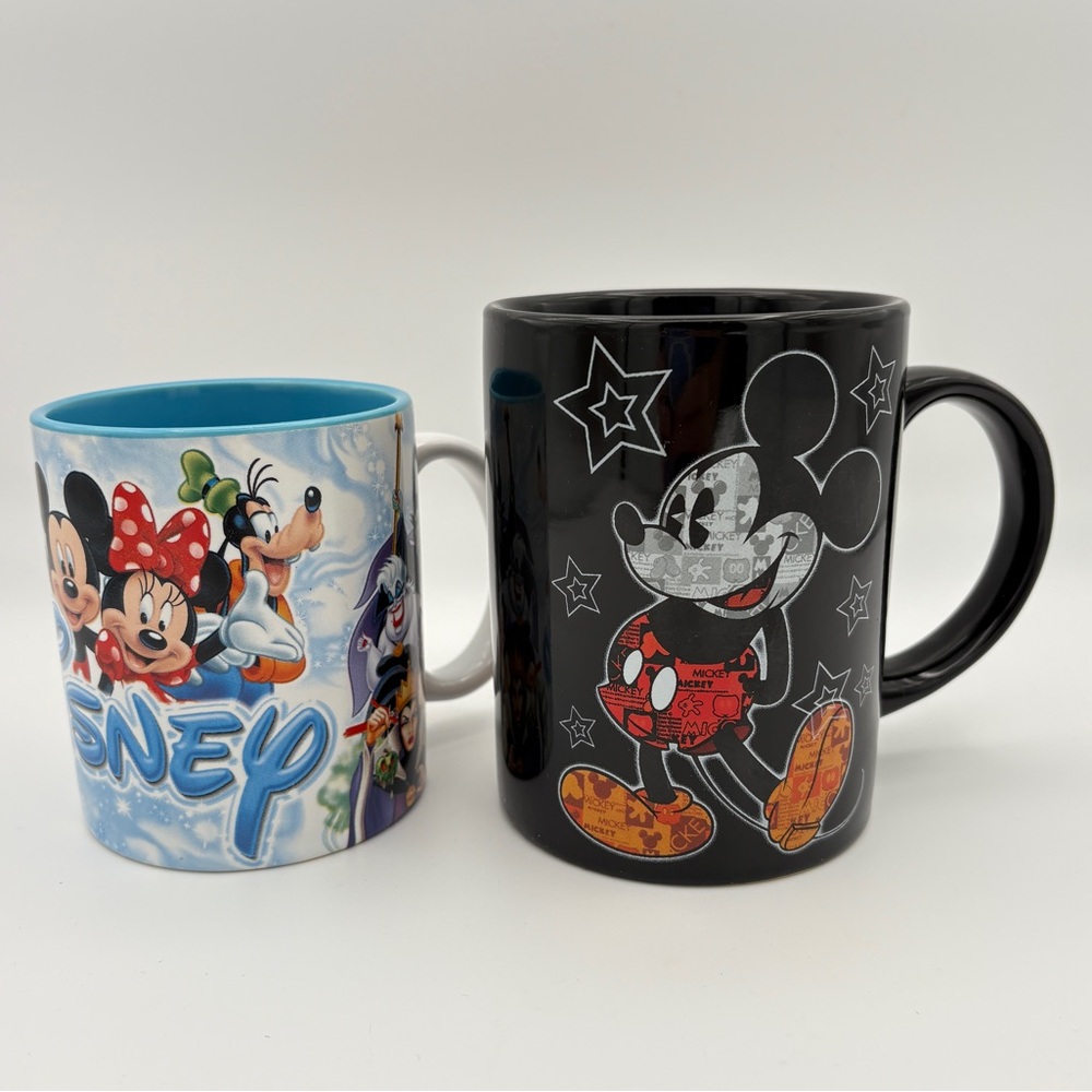 Two Disney Jerry Leigh Mugs Mickey Mouse Disney Characters